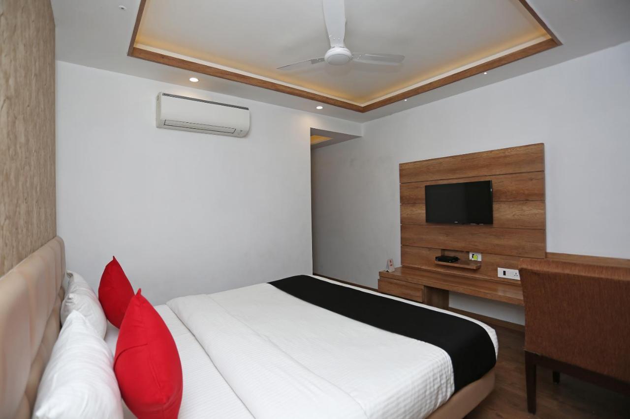 Hotel Yelchiko Bénarès Extérieur photo