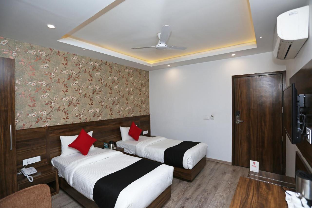Hotel Yelchiko Bénarès Extérieur photo